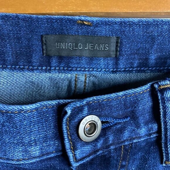 Uniqlo Women's Medium Indigo Distressed Boyfriend Denim Jeans - Picture 4 of 5